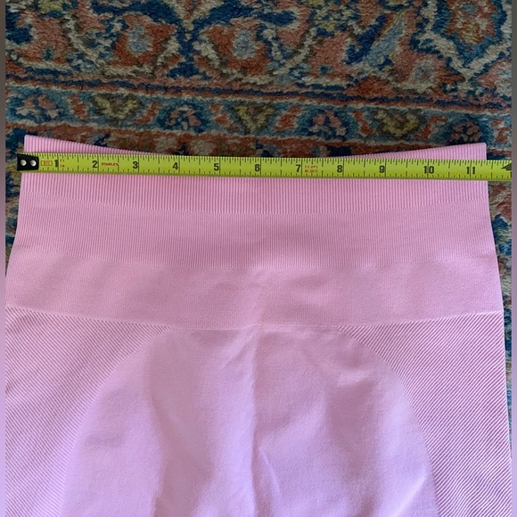 Spiritual Gangster Light Pink Leggings - Size M/L - Picture 6 of 9